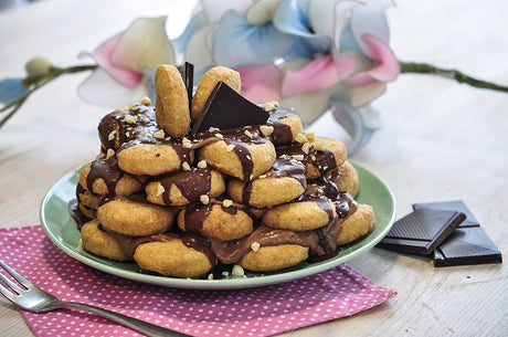 Doughnut cake