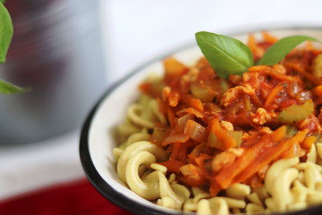 Millet pasta fusilli bolognese