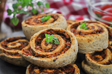 Low carb pizza rolls