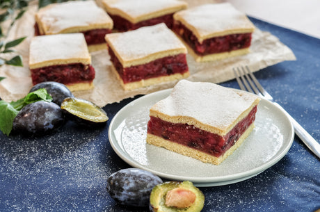 Plum pie